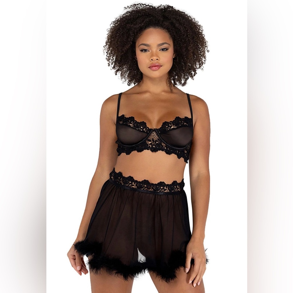 NWT Atomic 2-Piece Black Furry Bralette and Skirt Lingerie Set Size Medium